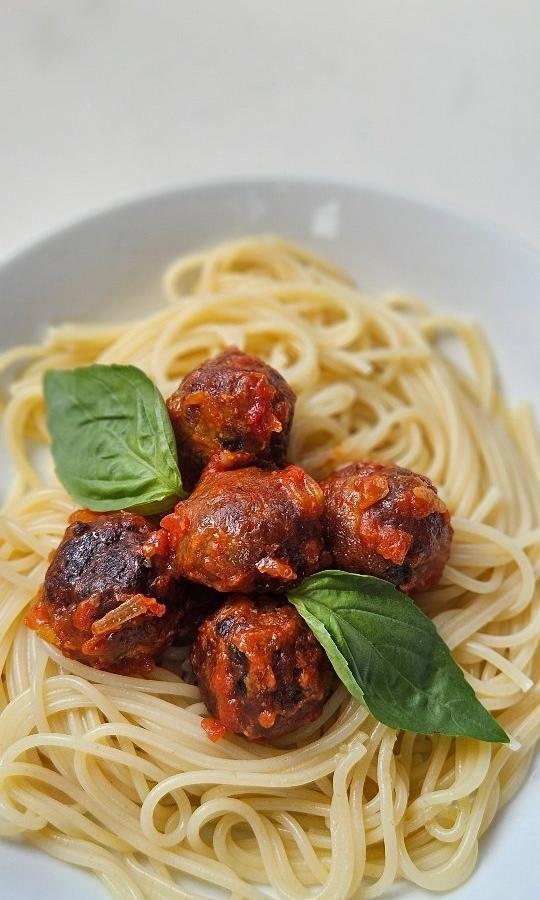 Albóndigas de Tempeh y Albahaca