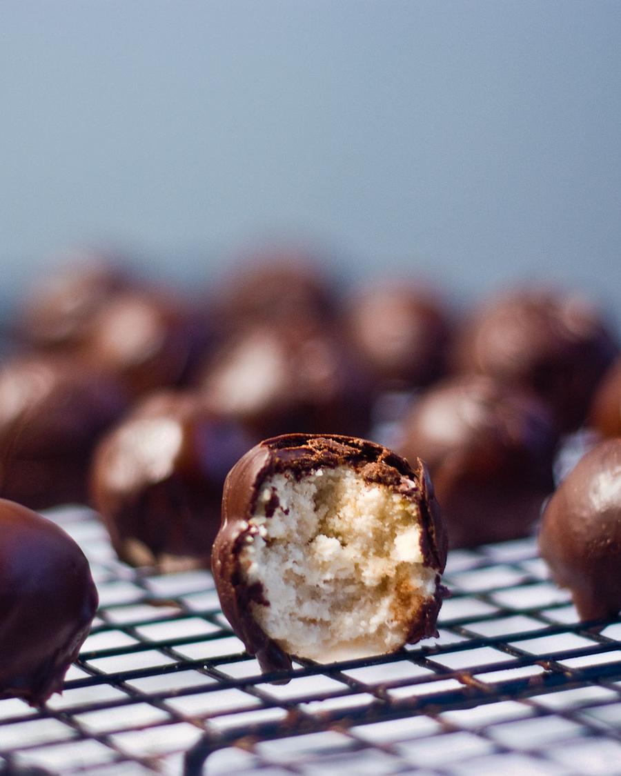 Coconut and Chocolate Balls for Passover
